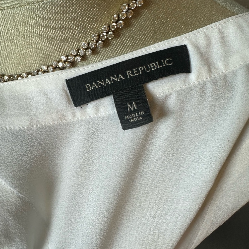 Banana Republic White Crochet Pattern Top - Picture 6 of 6